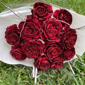 SOLD- Wooden bouquet 💐